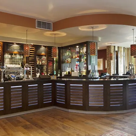 Chessington Safari Hotel 