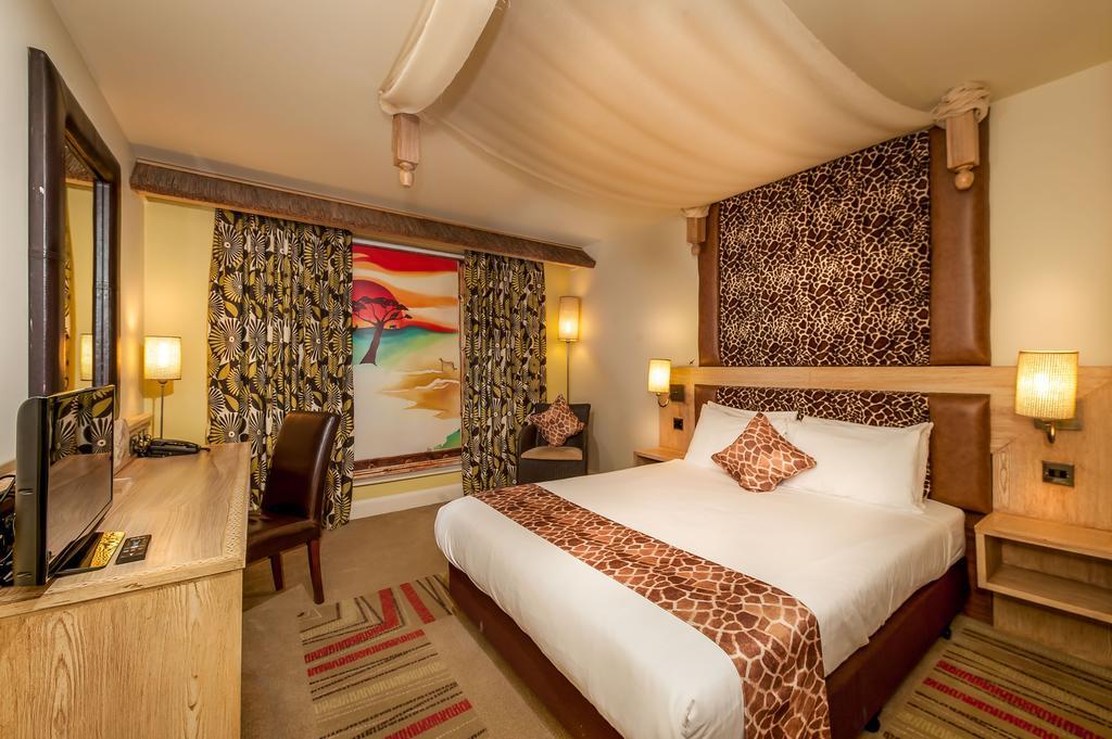 Safari Hotel